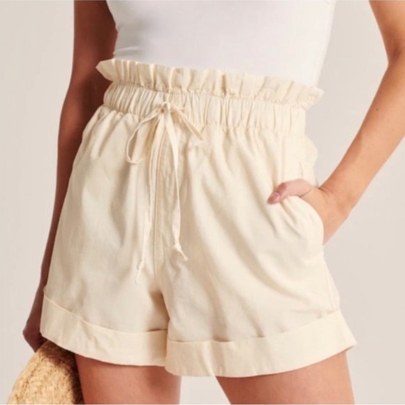 Abercrombie & Fitch Paperbag Shorts - Picture 1 of 3